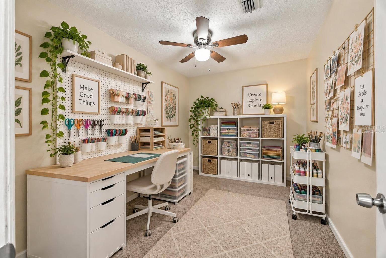 Bonus room virtually staged as an arts and crafts room - 7021 SHEFFIELD DR, LAKELAND