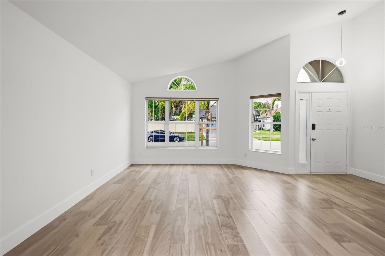 Single Family Residence at 14510 QUAIL TRAIL CIR, ORLANDO, photo 4 of 32