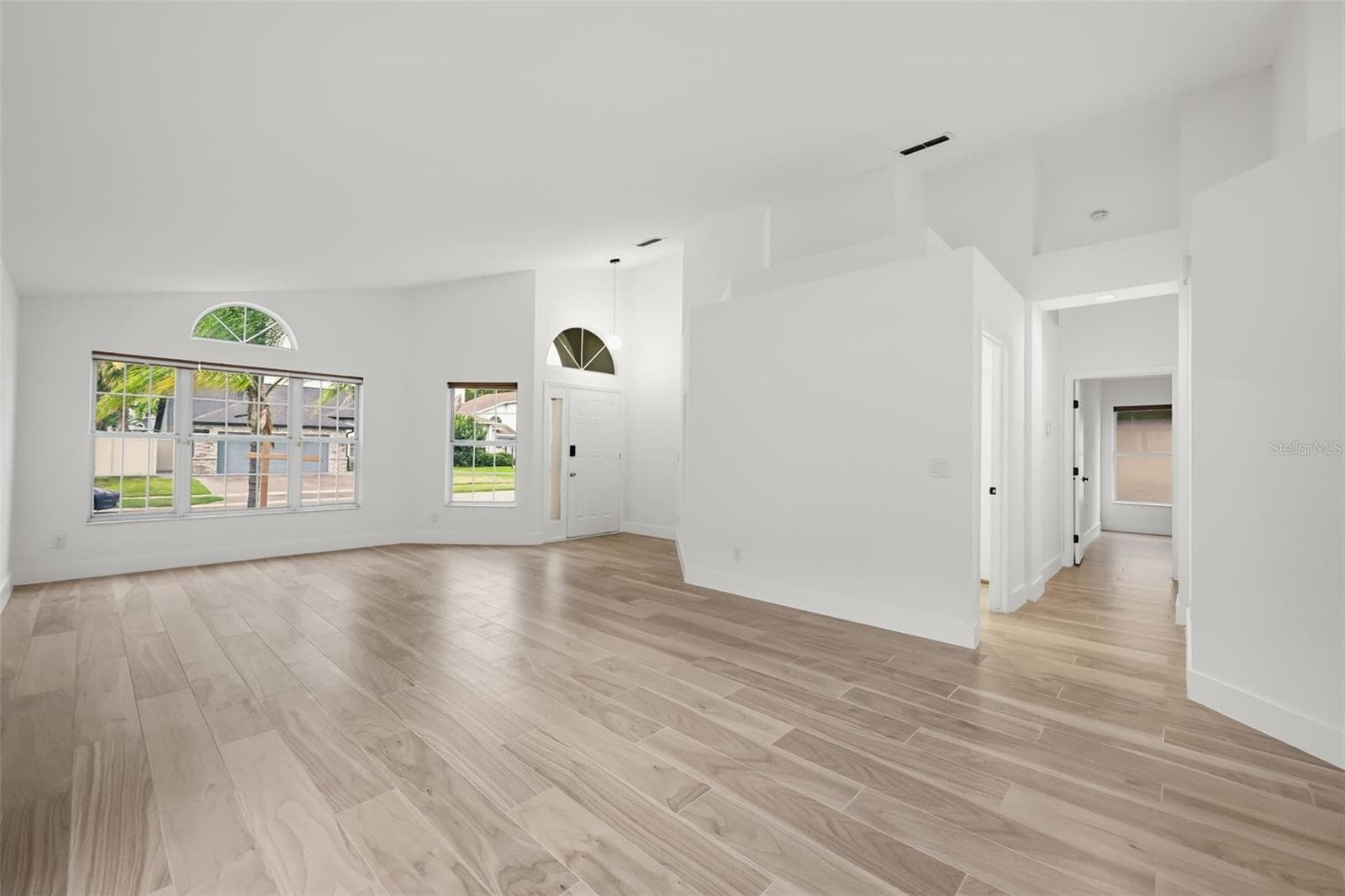Single Family Residence at 14510 QUAIL TRAIL CIR, ORLANDO, photo 6 of 32