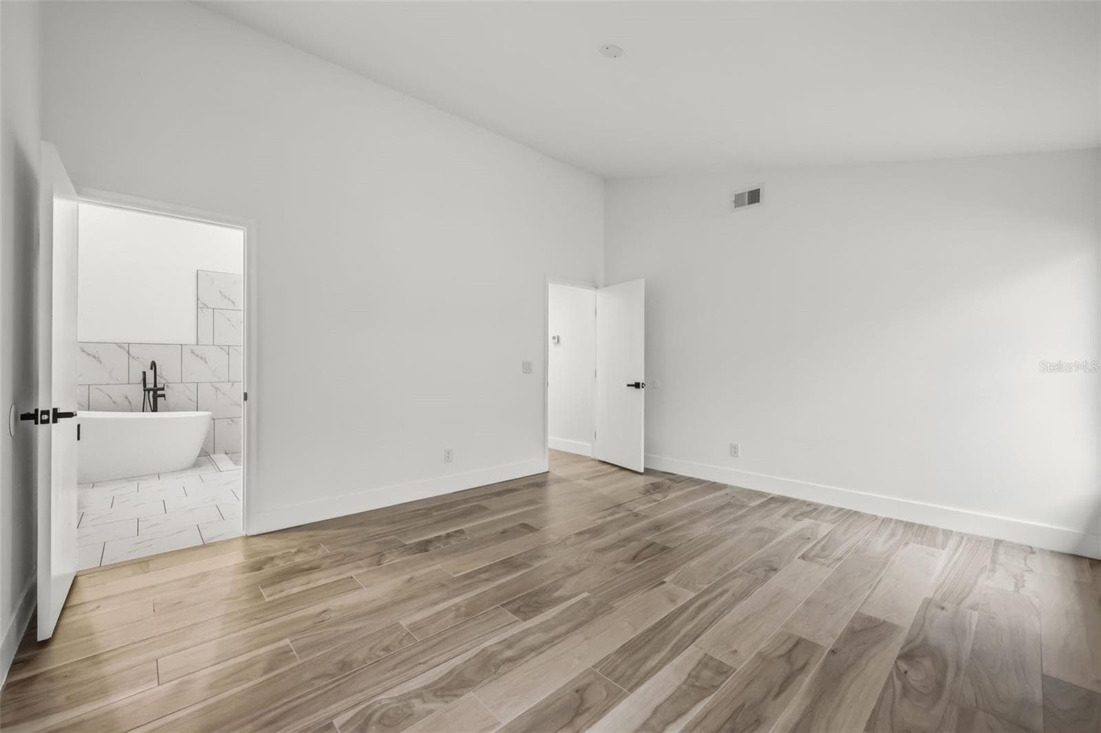 Single Family Residence at 14510 QUAIL TRAIL CIR, ORLANDO, photo 15 of 32