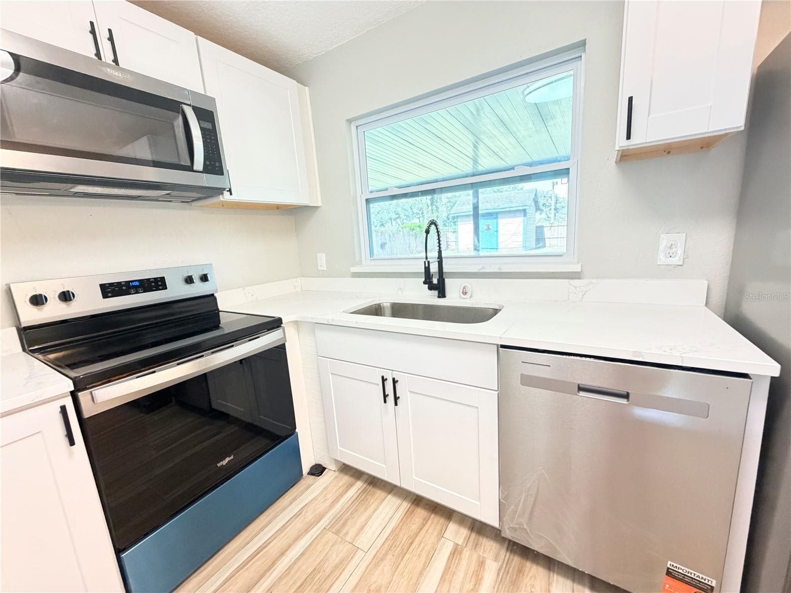 Single Family Residence at 3997 QUEEN ANNE DR, ORLANDO, photo 12 of 33