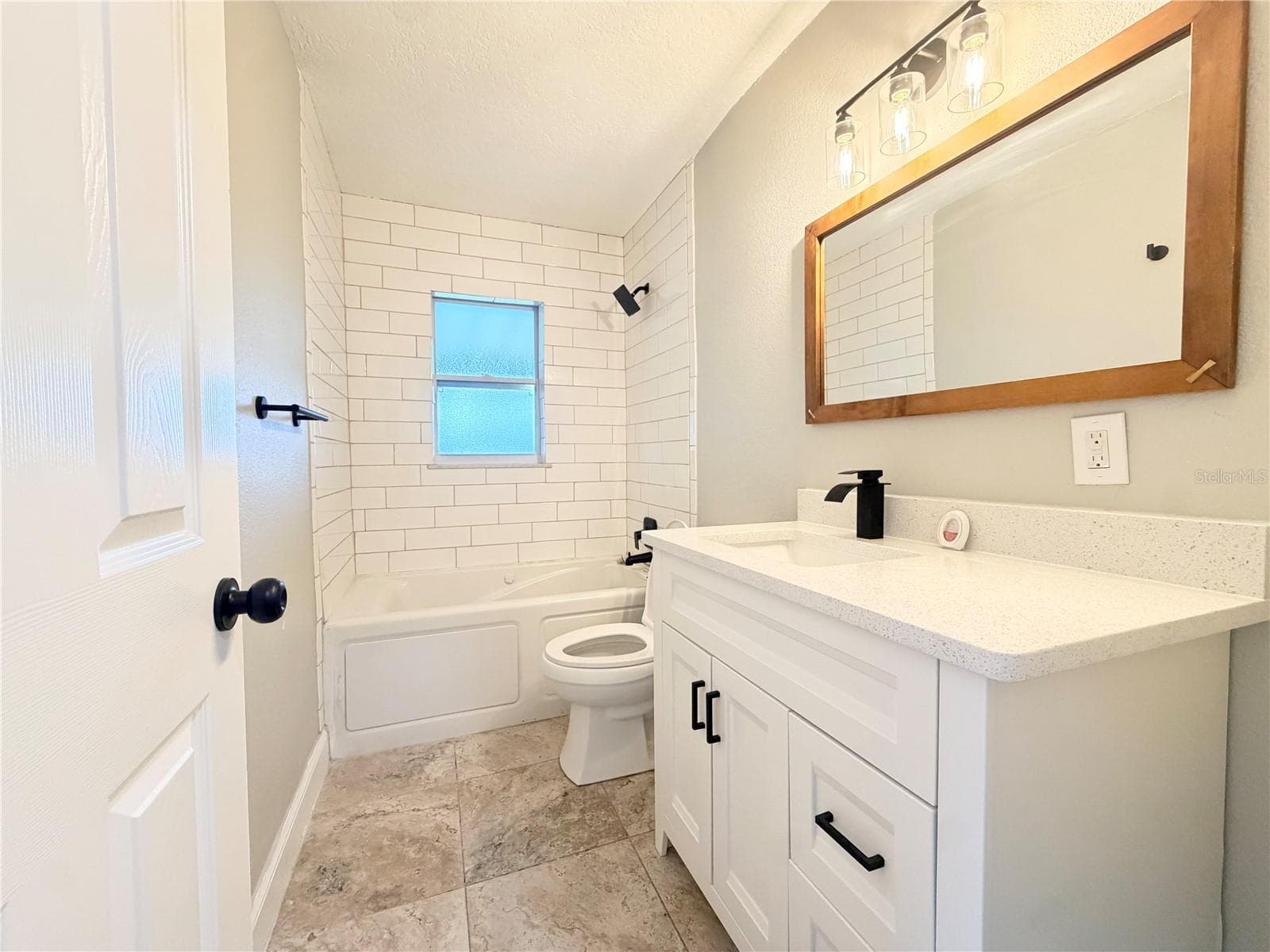 Single Family Residence at 3997 QUEEN ANNE DR, ORLANDO, photo 17 of 33