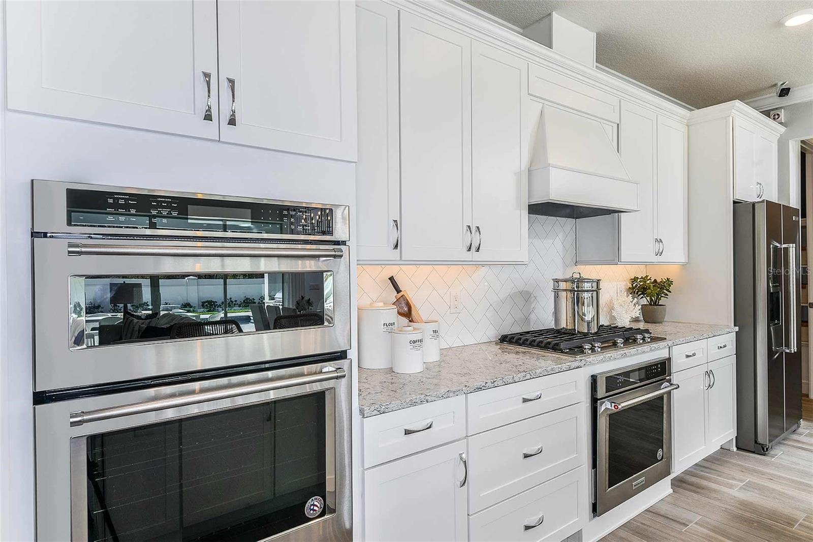 Model Home Design Only. Pictures and furnishings are for illustrative purposes only. Elevations, colors and options may vary. Furniture is for model home staging only. - 6541 WHITE WILLOW COURT, ST CLOUD