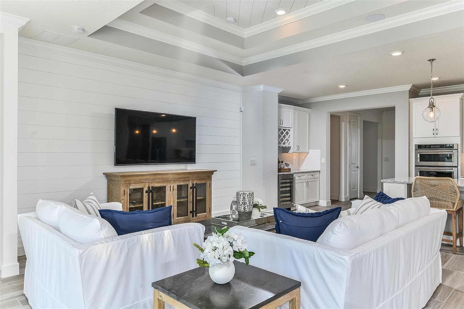 Model Home Design Only. Pictures and furnishings are for illustrative purposes only. Elevations, colors and options may vary. Furniture is for model home staging only. - 6541 WHITE WILLOW COURT, ST CLOUD