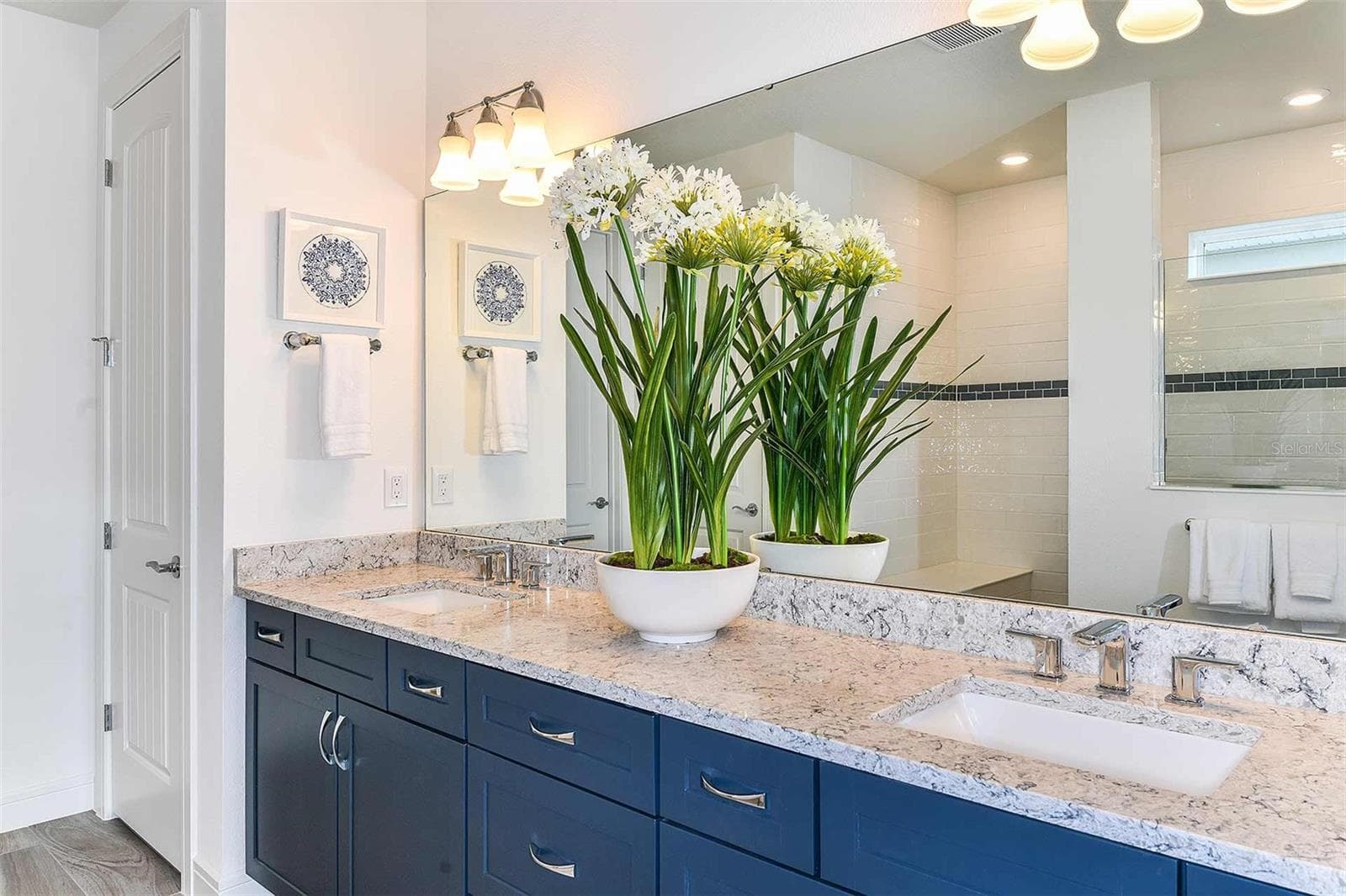 Model Home Design Only. Pictures and furnishings are for illustrative purposes only. Elevations, colors and options may vary. Furniture is for model home staging only. - 6541 WHITE WILLOW COURT, ST CLOUD