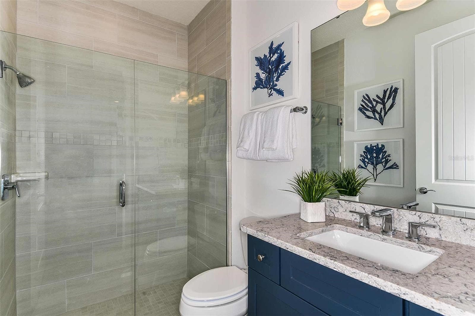 Model Home Design Only. Pictures and furnishings are for illustrative purposes only. Elevations, colors and options may vary. Furniture is for model home staging only. - 6541 WHITE WILLOW COURT, ST CLOUD