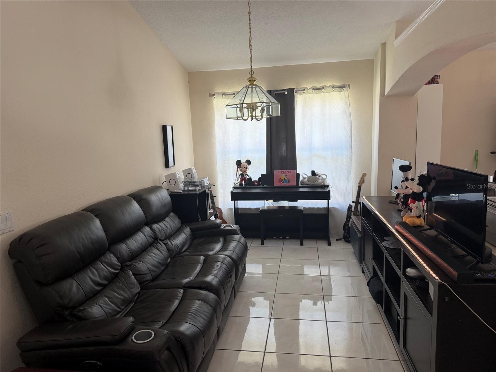 Single Family Residence at 2502 CROWN RIDGE CIR, KISSIMMEE, photo 12 of 56