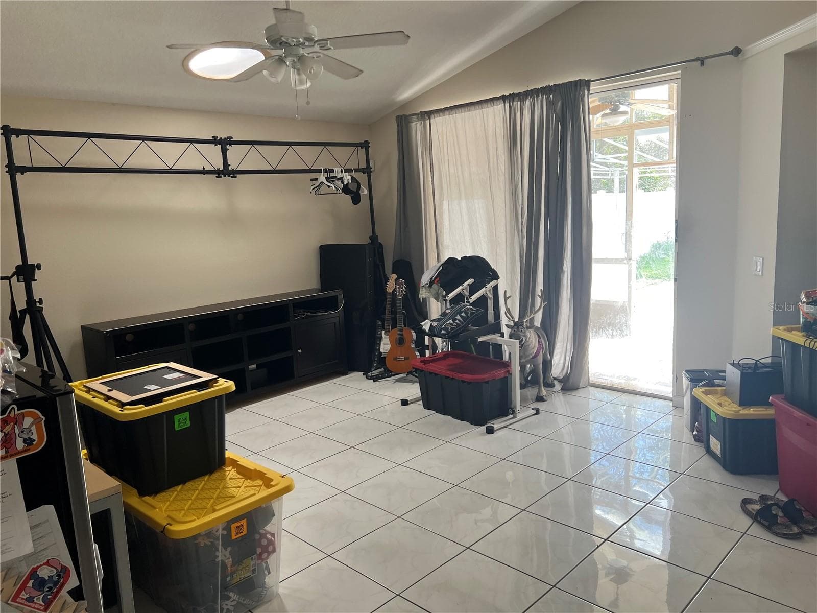 Single Family Residence at 2502 CROWN RIDGE CIR, KISSIMMEE, photo 14 of 56