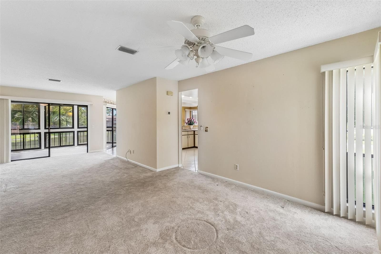 LR/Dining - 2 SALISBURY CT, PALM COAST