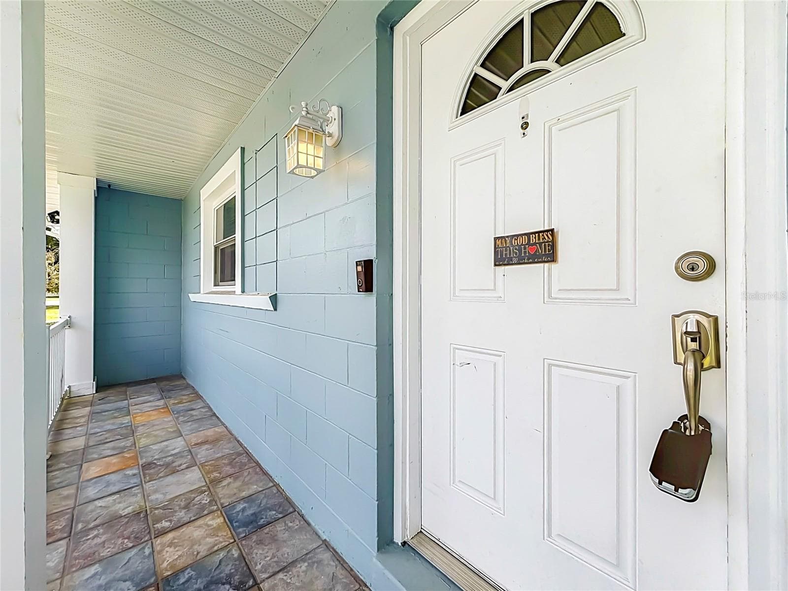 Single Family Residence at 8424 POCASSET PL, ORLANDO, photo 2 of 41