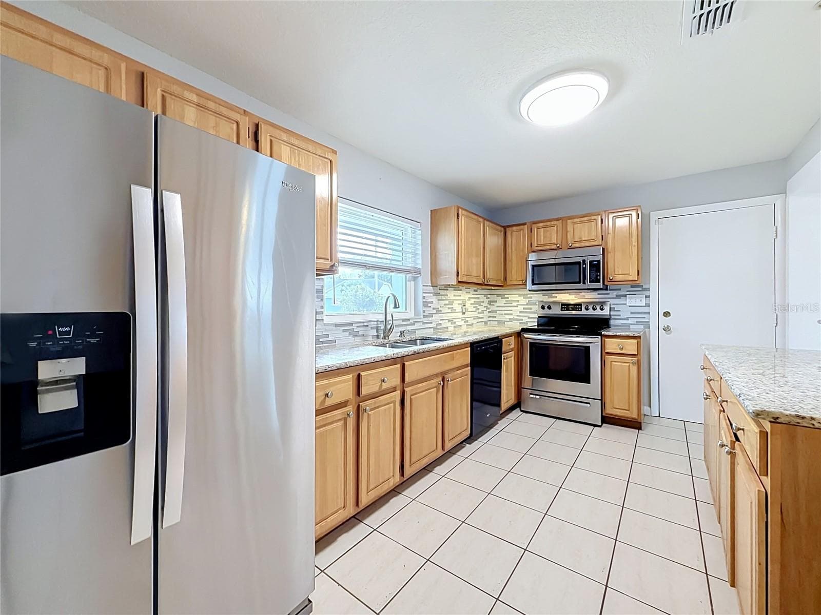 Single Family Residence at 8424 POCASSET PL, ORLANDO, photo 4 of 41