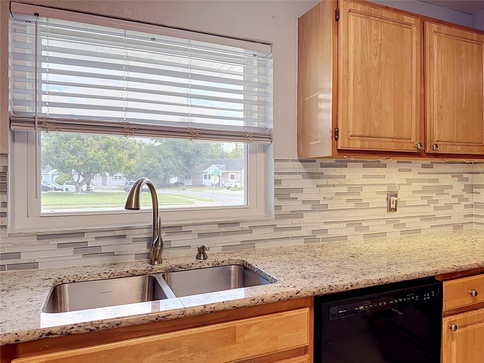 Single Family Residence at 8424 POCASSET PL, ORLANDO, photo 6 of 41
