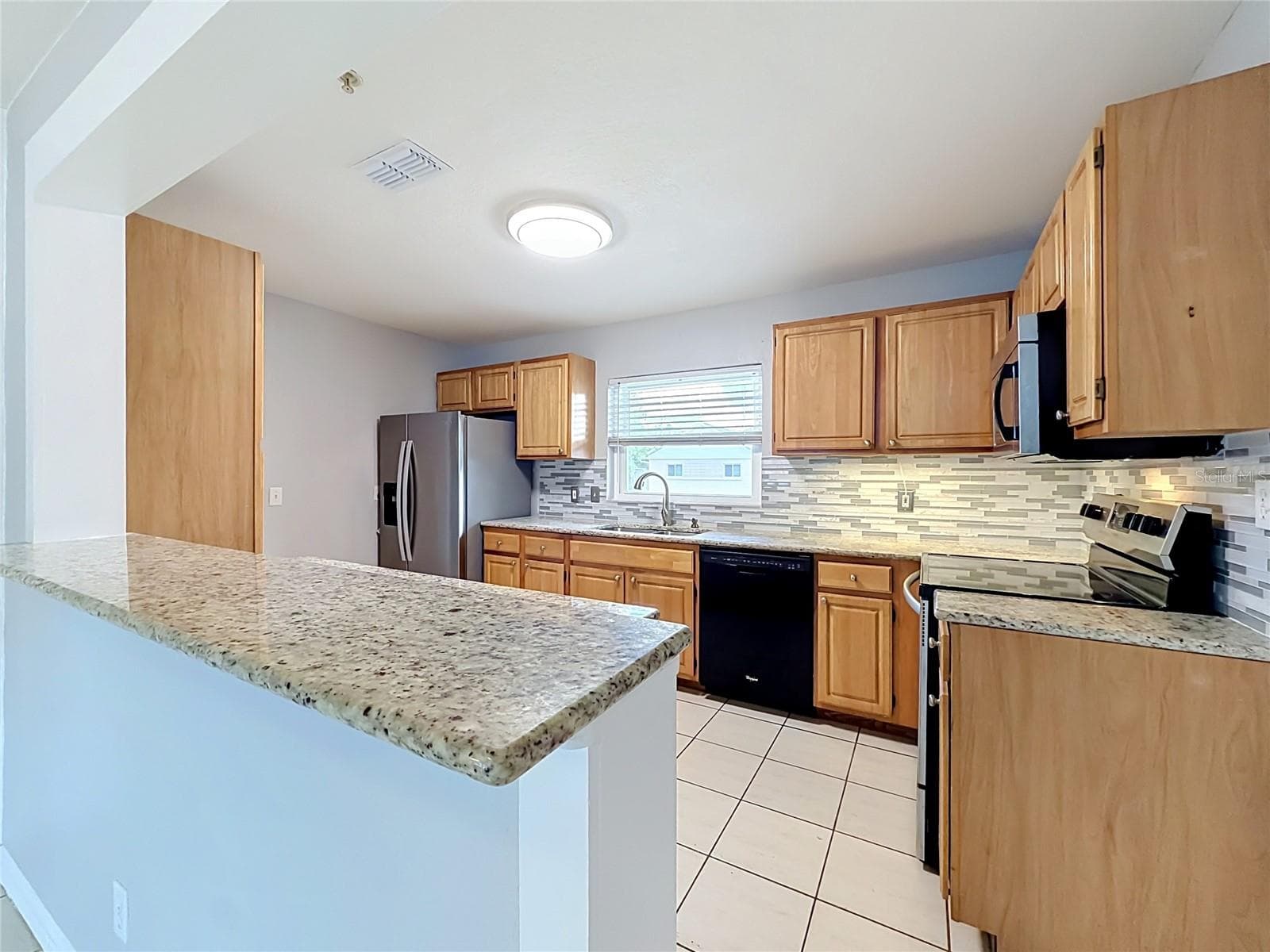 Single Family Residence at 8424 POCASSET PL, ORLANDO, photo 10 of 41