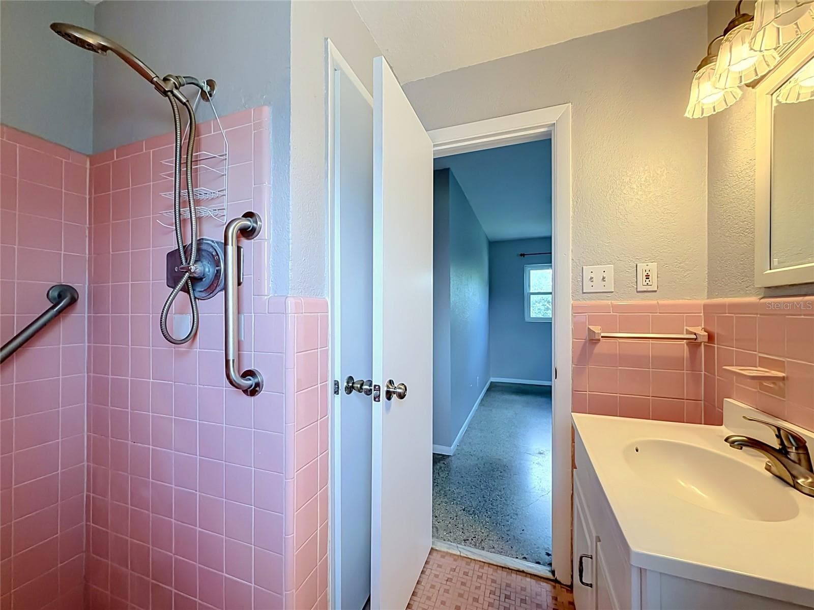 Single Family Residence at 8424 POCASSET PL, ORLANDO, photo 25 of 41