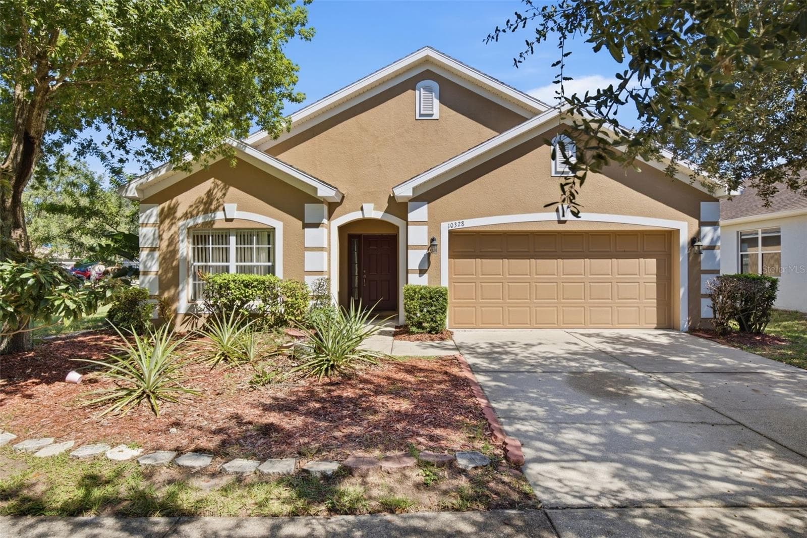 Front Exterior - 10328 CELTIC ASH DR, RUSKIN