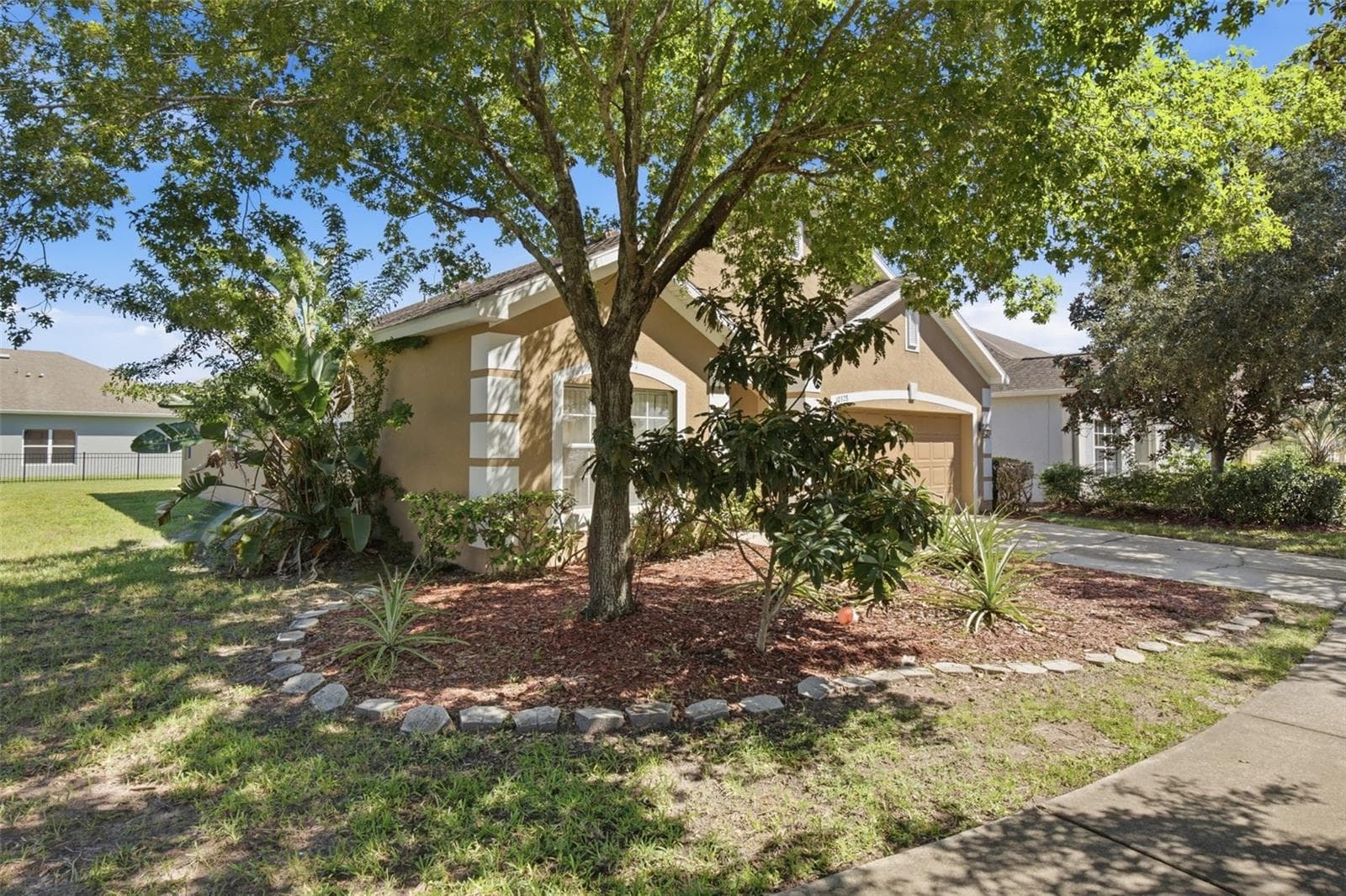 Front Exterior - 10328 CELTIC ASH DR, RUSKIN