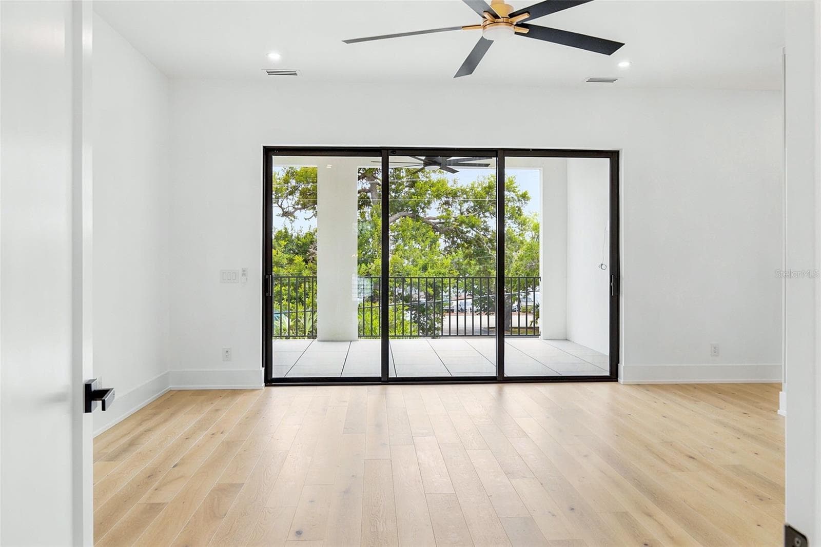 Single Family Residence at 1870 JASMINE DR, SARASOTA, photo 38 of 120