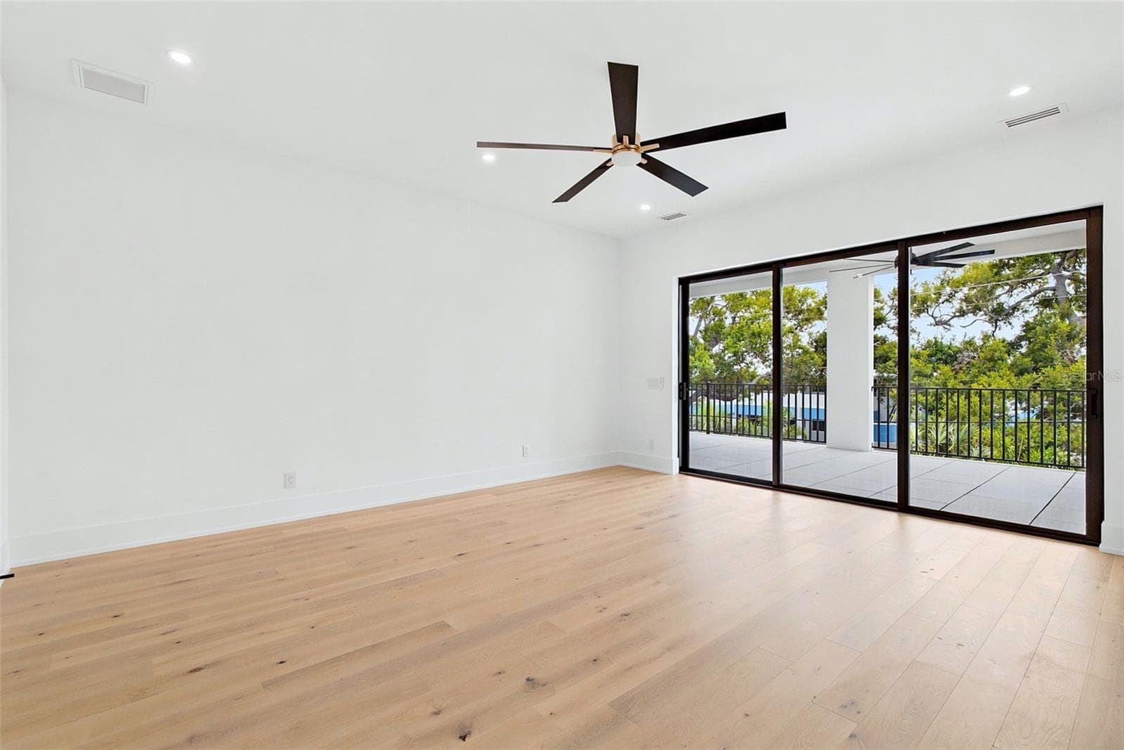 Single Family Residence at 1870 JASMINE DR, SARASOTA, photo 40 of 120
