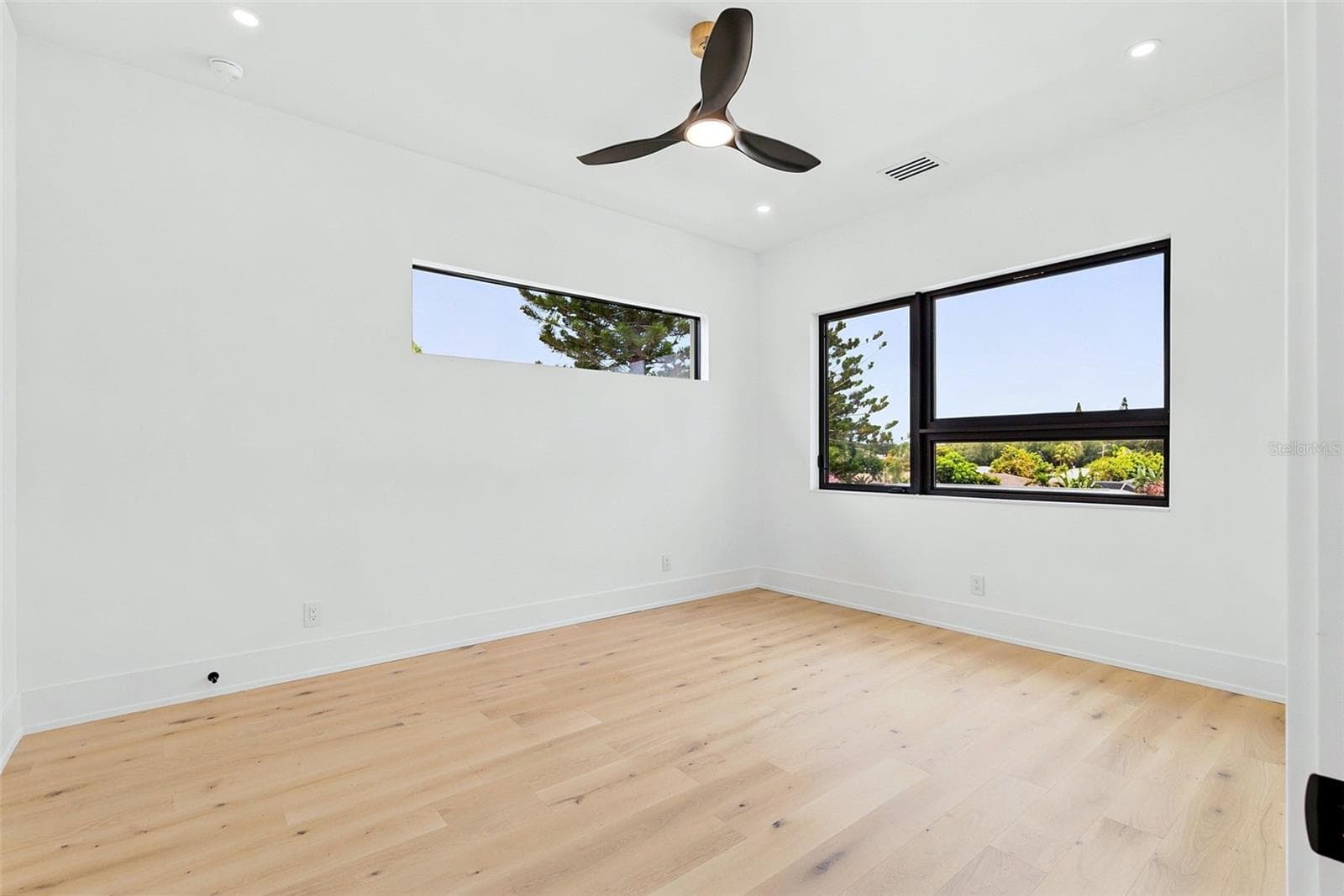 Single Family Residence at 1870 JASMINE DR, SARASOTA, photo 62 of 120