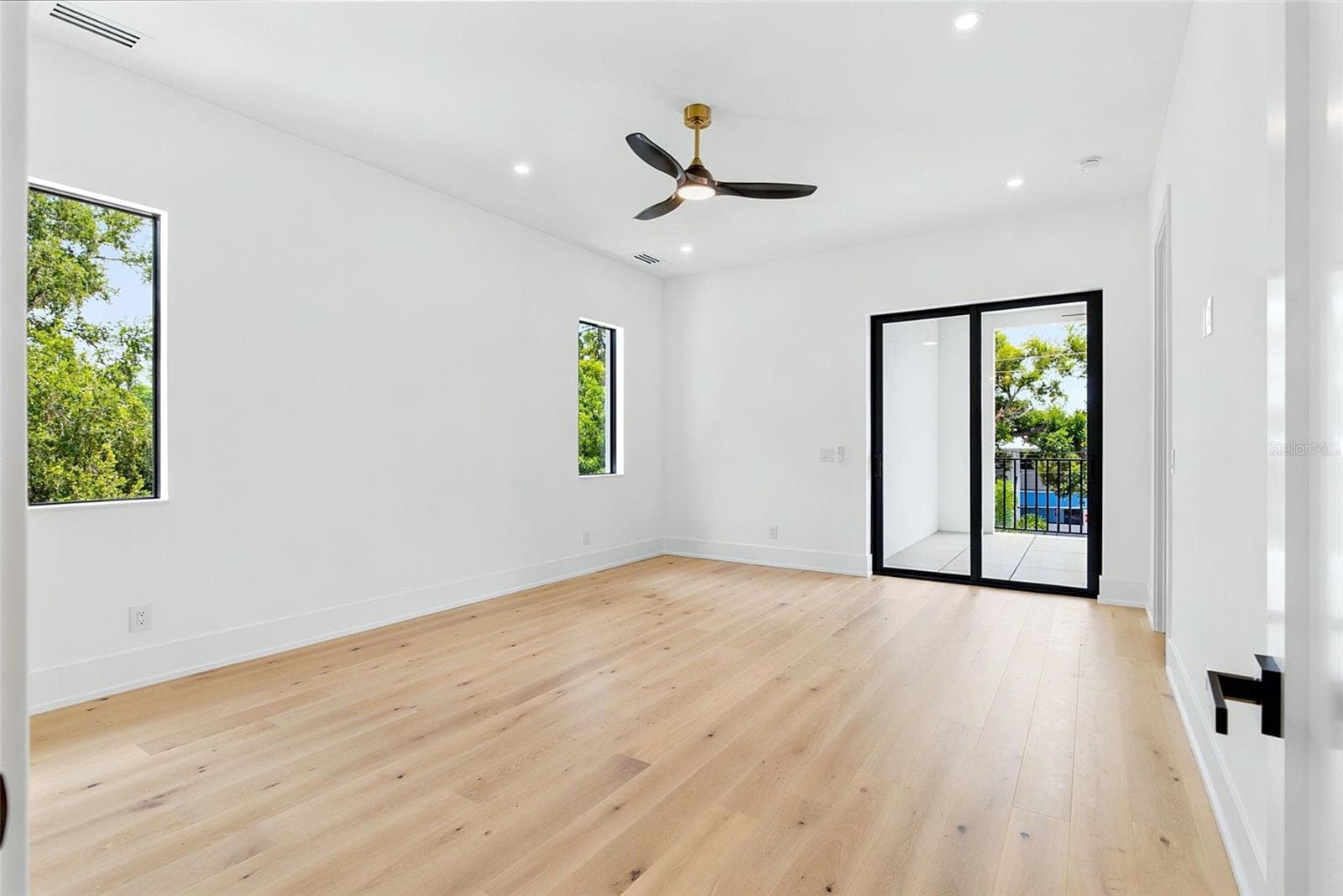 Single Family Residence at 1870 JASMINE DR, SARASOTA, photo 76 of 120