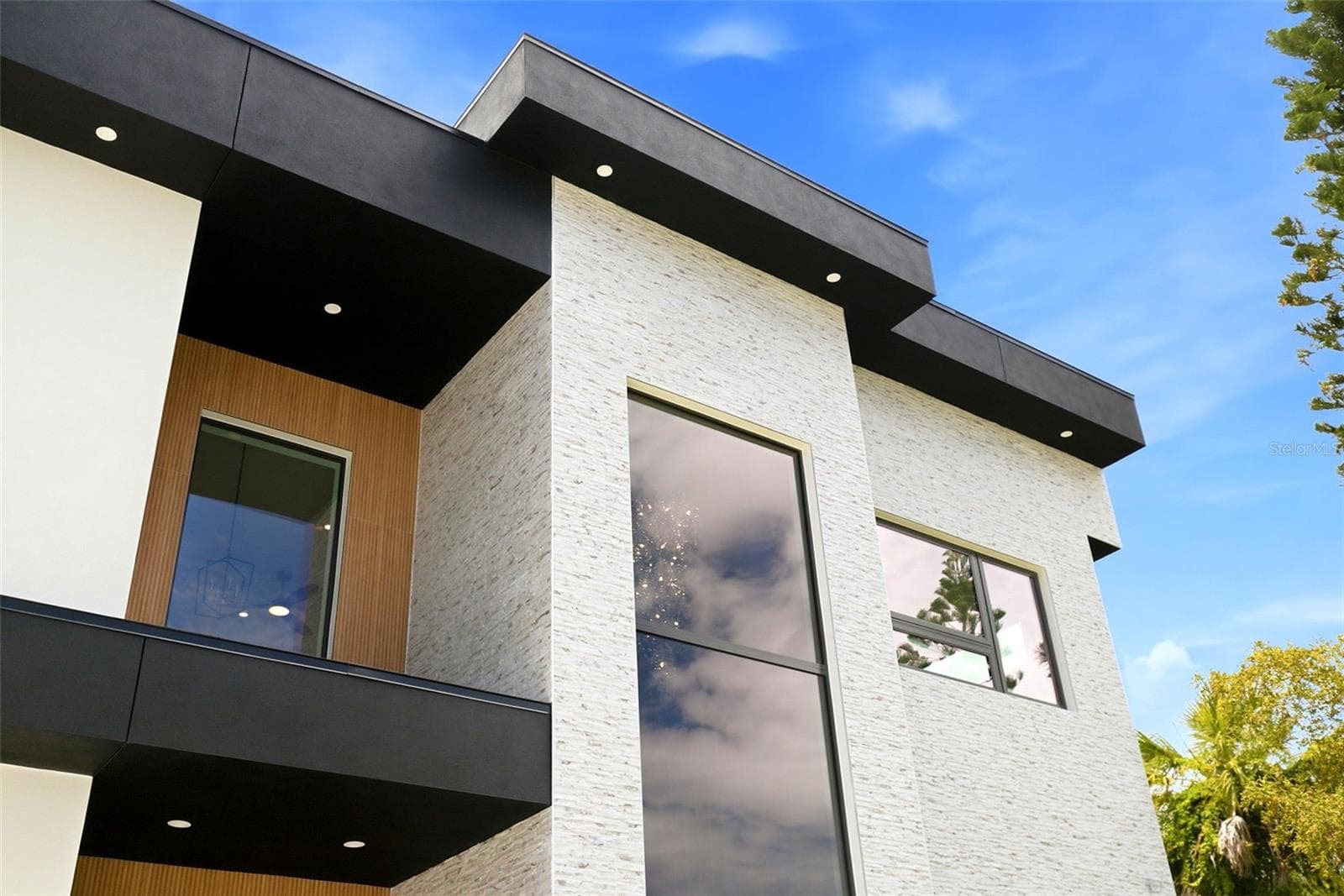Single Family Residence at 1870 JASMINE DR, SARASOTA, photo 102 of 120