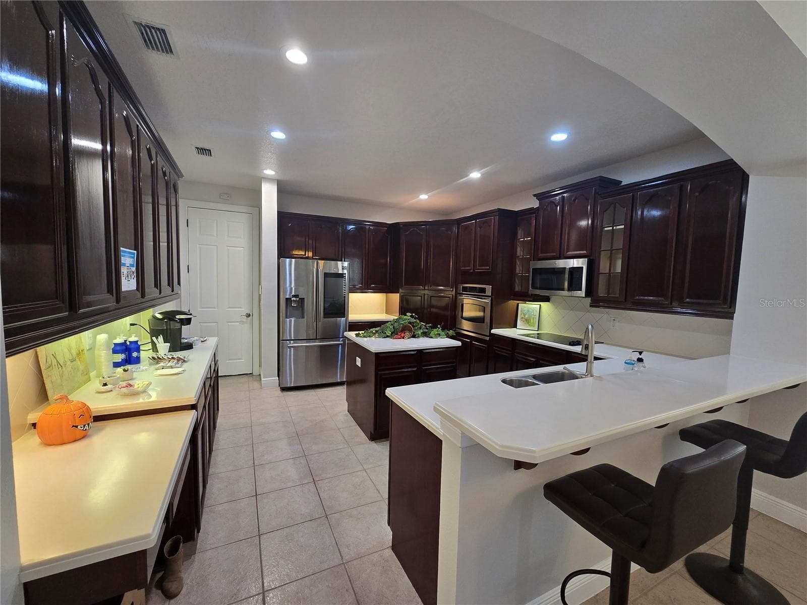 Single Family Residence at 3405 HEIRLOOM ROSE PL, OVIEDO, photo 12 of 138