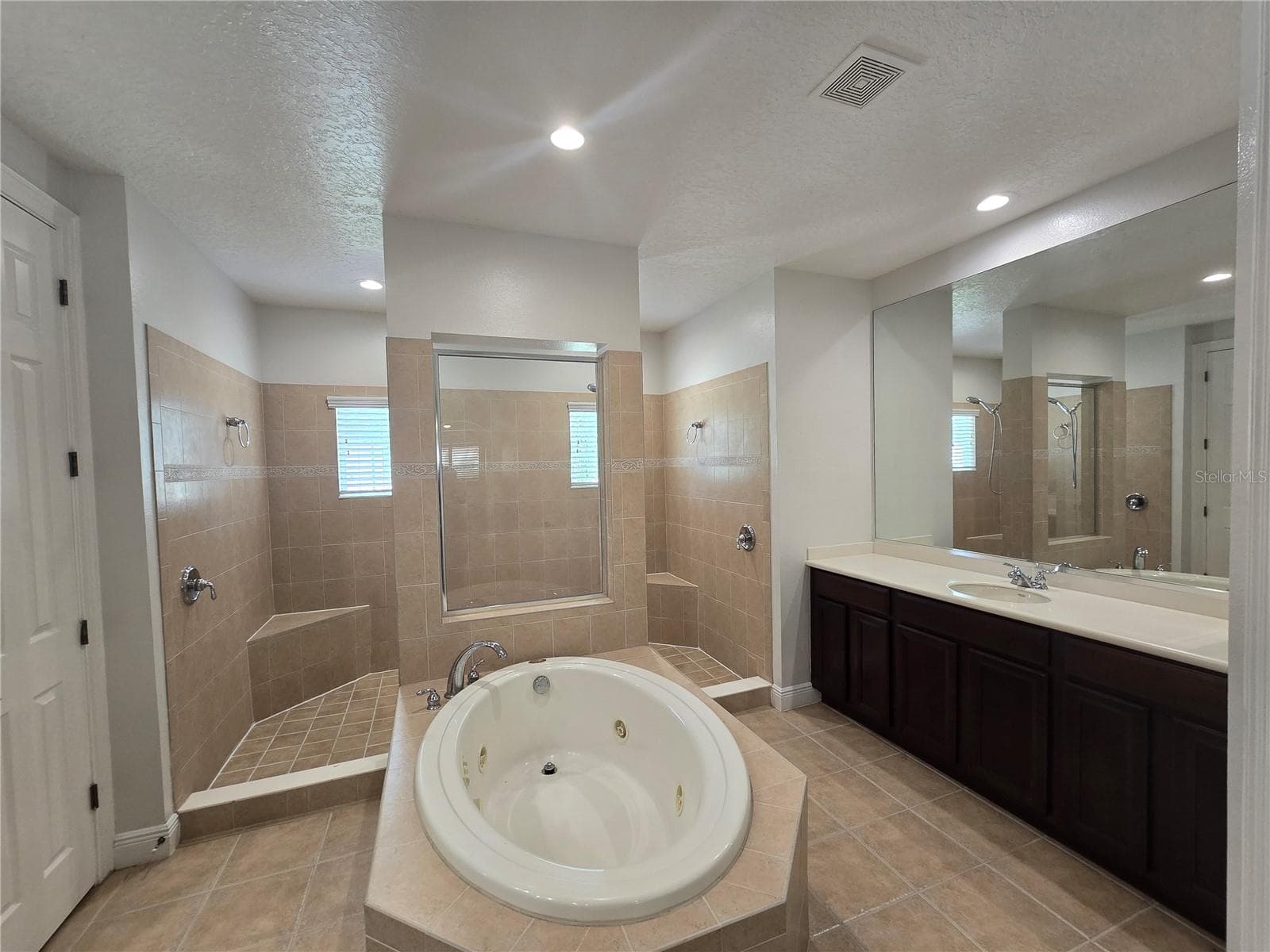 Single Family Residence at 3405 HEIRLOOM ROSE PL, OVIEDO, photo 135 of 138