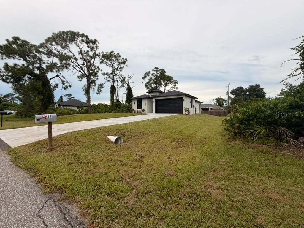 Single Family Residence at 13480 DRYSDALE AVE, PORT CHARLOTTE, photo 6 of 23