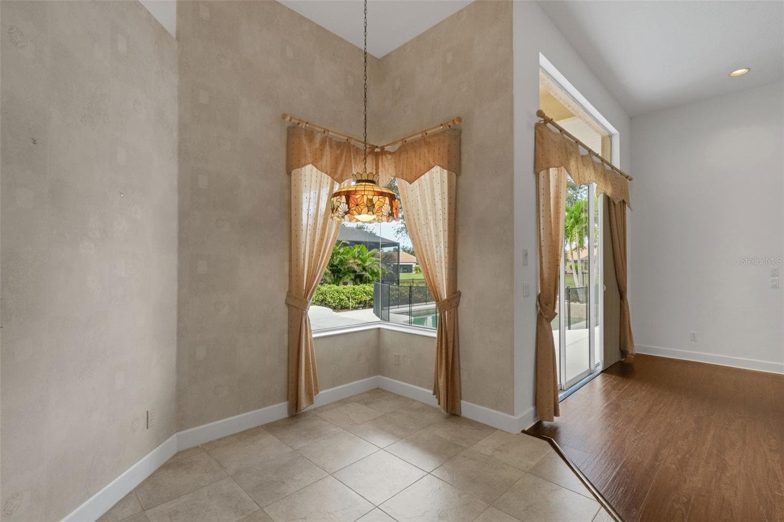 breakfast nook - 8339 BARTON FARMS BLVD, SARASOTA