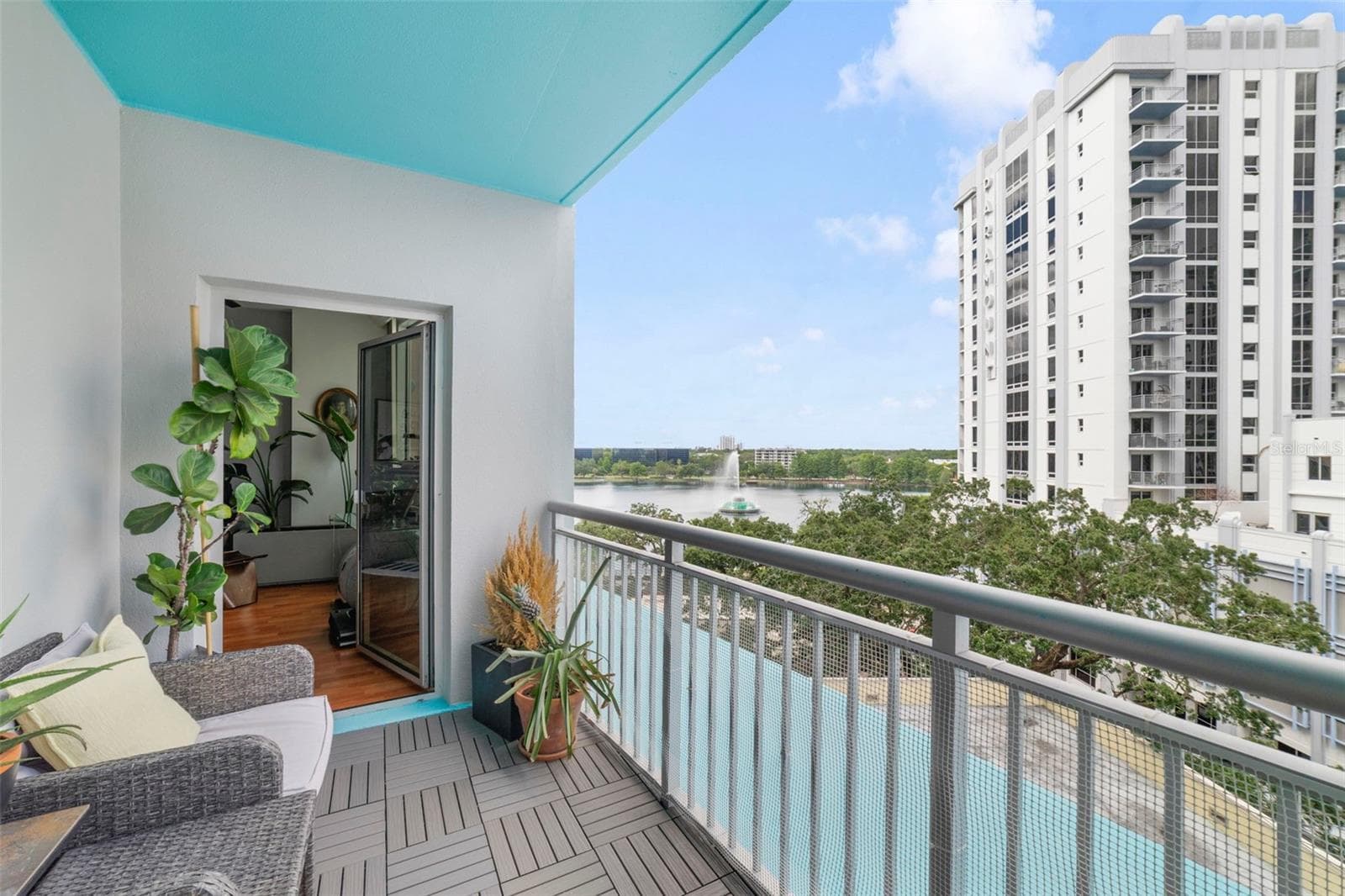 322 E CENTRAL BLVD #811