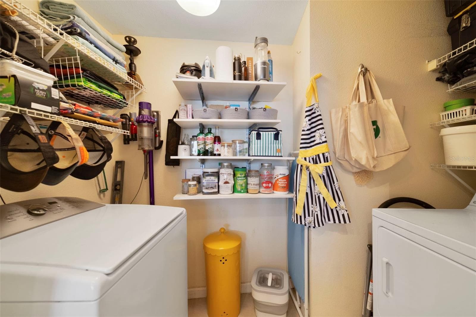 Laundry Room - 322 E CENTRAL BLVD #811, ORLANDO
