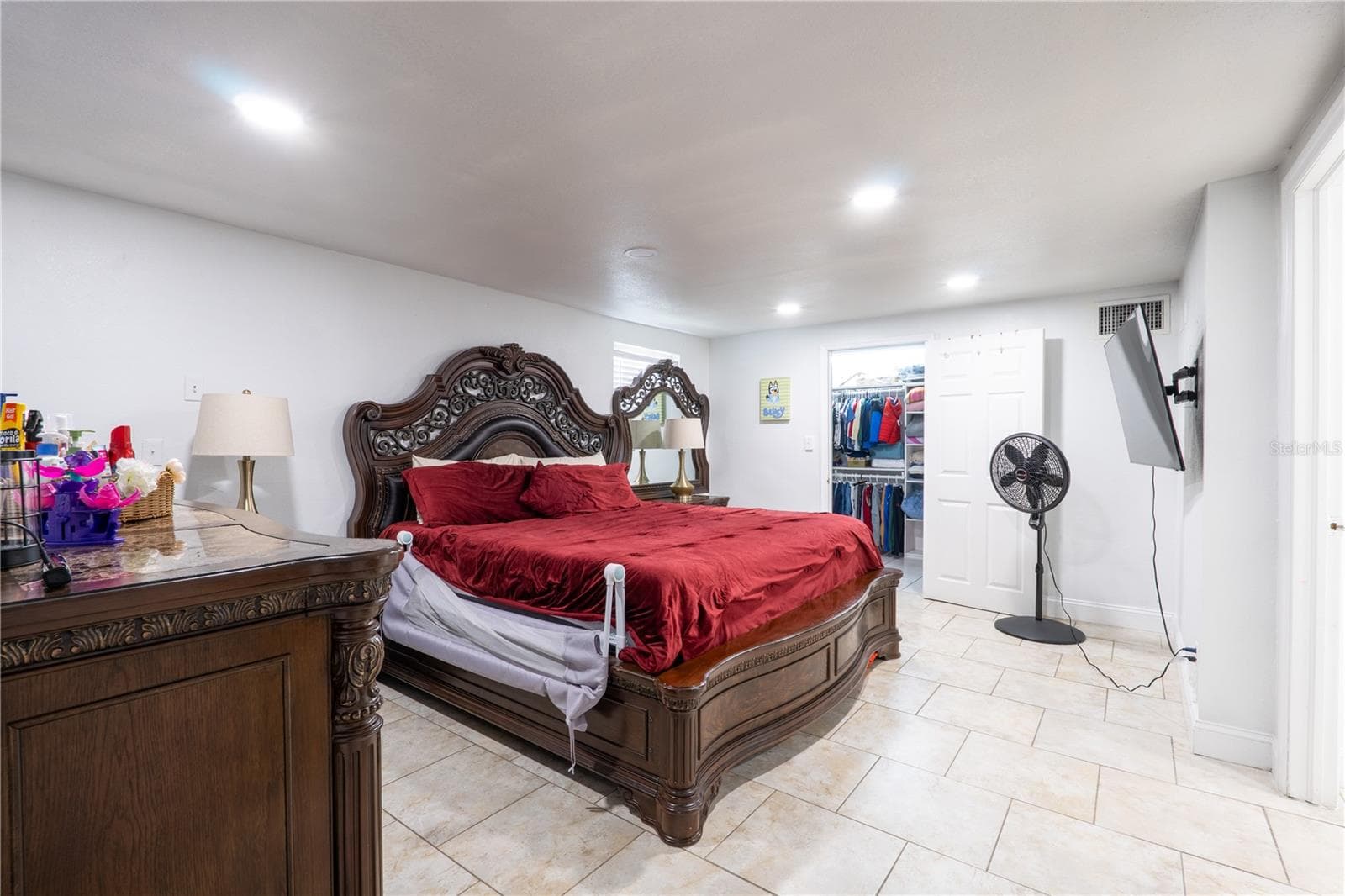 Single Family Residence at 8819 W BROAD ST, TAMPA, photo 9 of 24