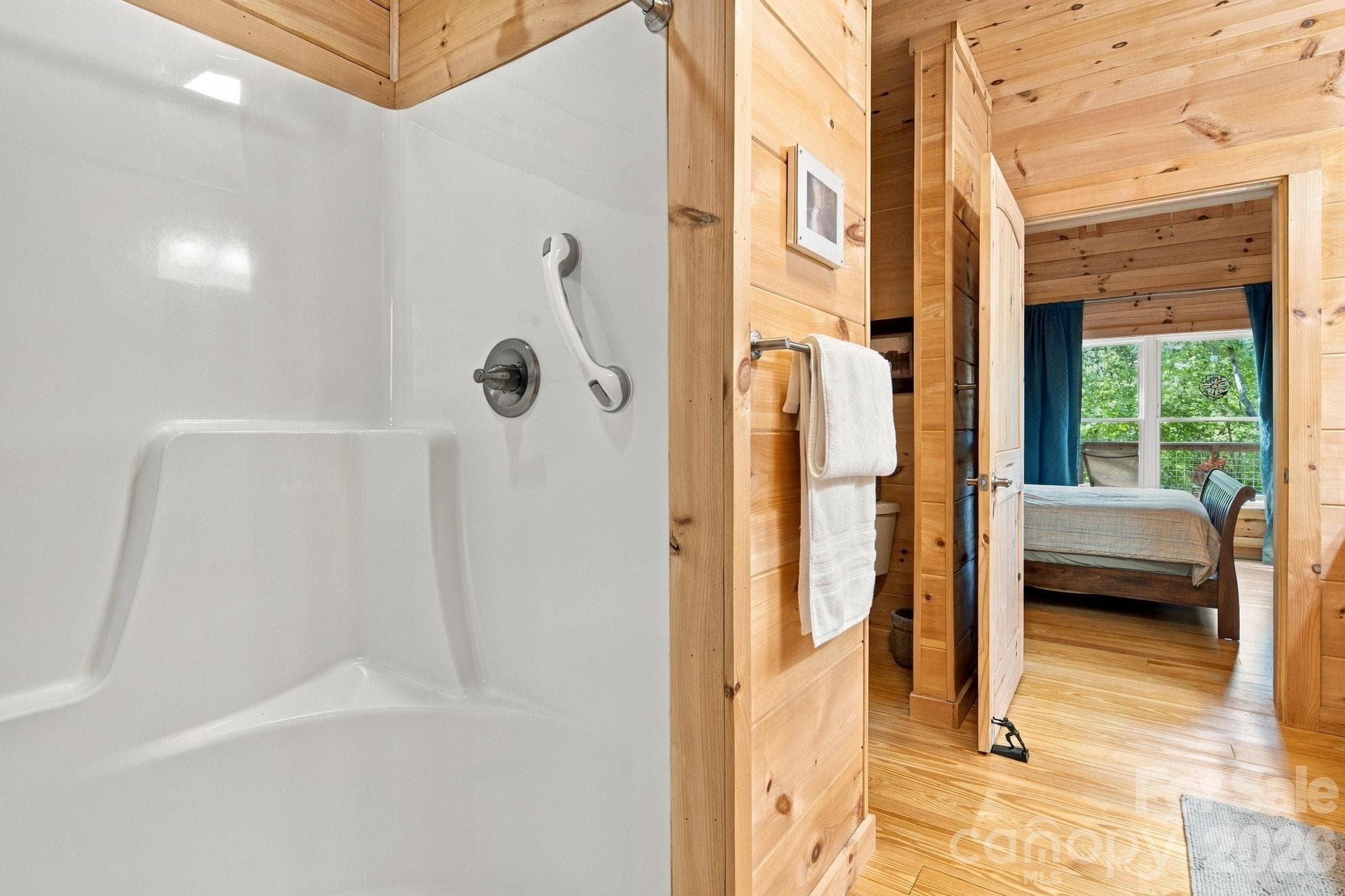 Primary Bathroom - 576 Pheasant Street, Lake Lure