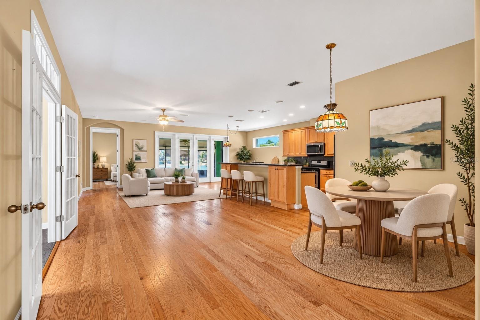 Single Family Residence at 8301 BRIDGEPORT BAY CIR, MOUNT DORA, photo 5 of 31