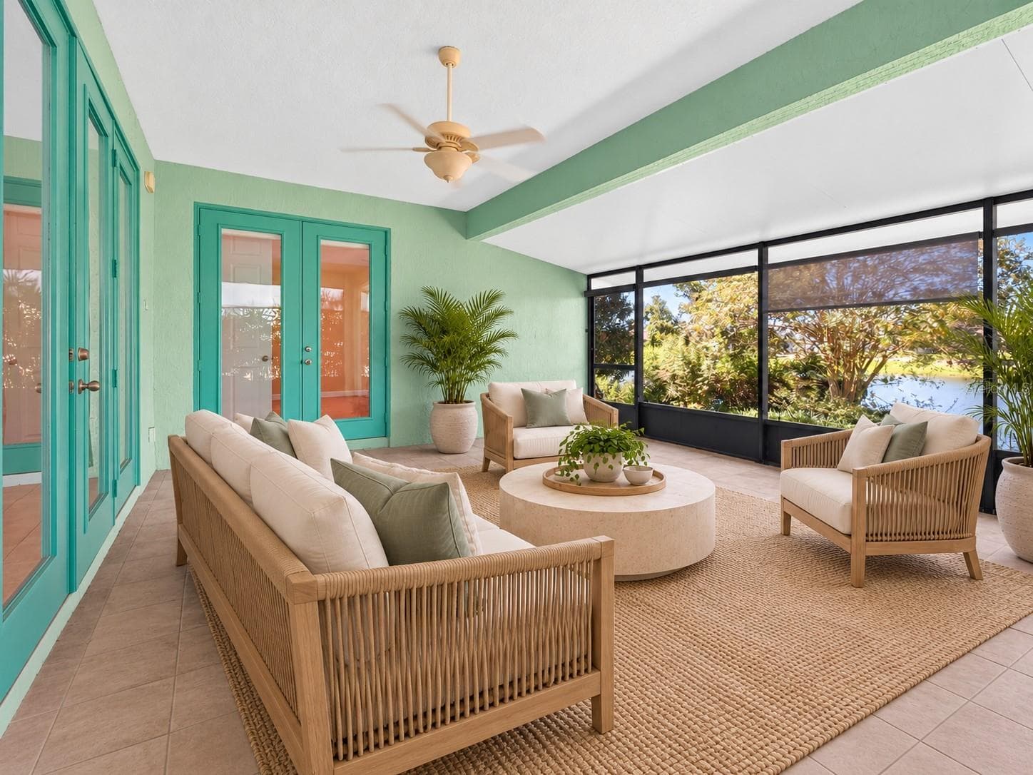 Beautiful views without having to be in the elements. - 8301 BRIDGEPORT BAY CIR, MOUNT DORA