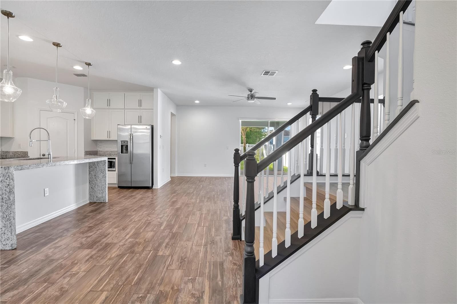 Single Family Residence at 15066 MARBLED GODWIT DR, WINTER GARDEN, photo 3 of 77