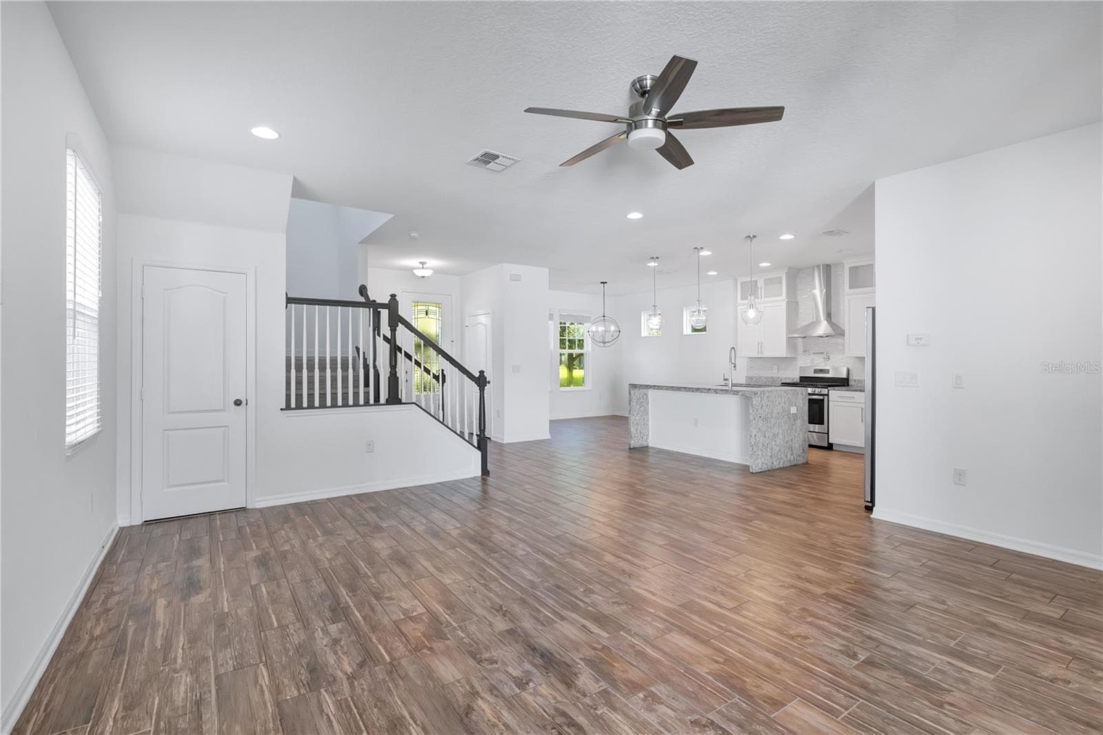 Single Family Residence at 15066 MARBLED GODWIT DR, WINTER GARDEN, photo 13 of 77