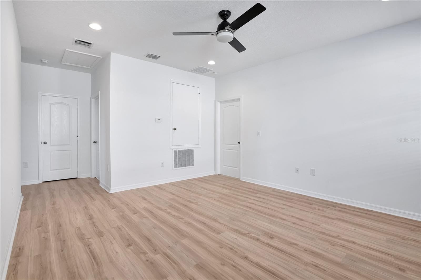 Single Family Residence at 15066 MARBLED GODWIT DR, WINTER GARDEN, photo 16 of 77