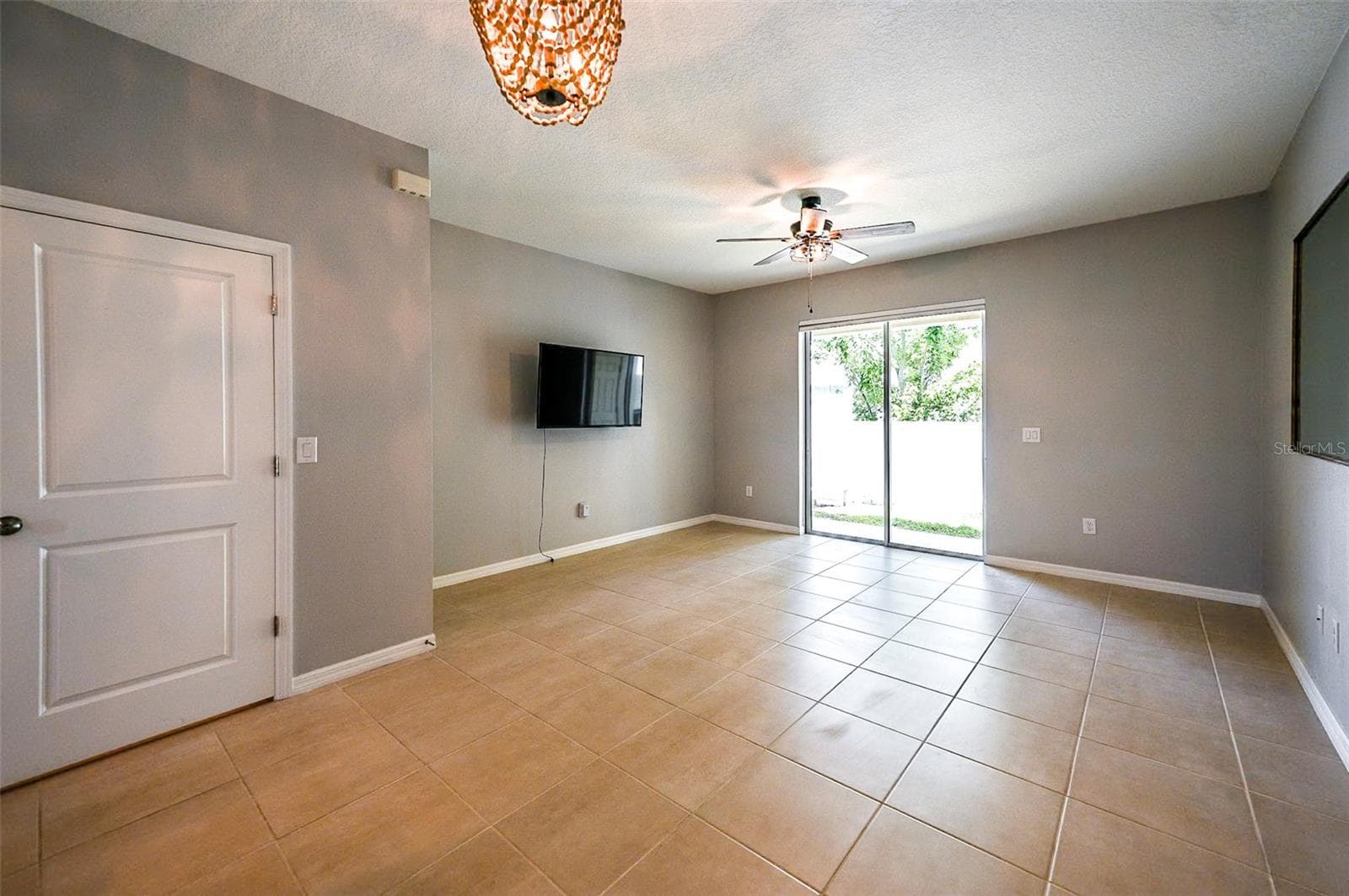 Living/Dining Area - 6130 FAIRMONT LN, PALMETTO