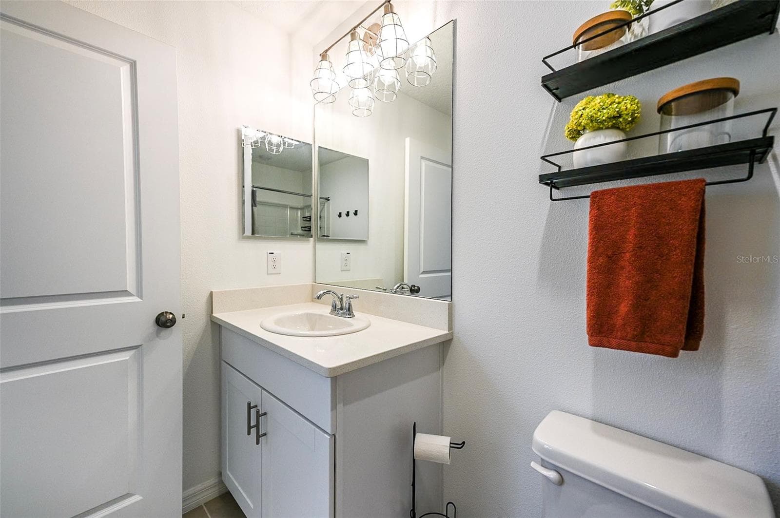 Primary Bathroom - 6130 FAIRMONT LN, PALMETTO