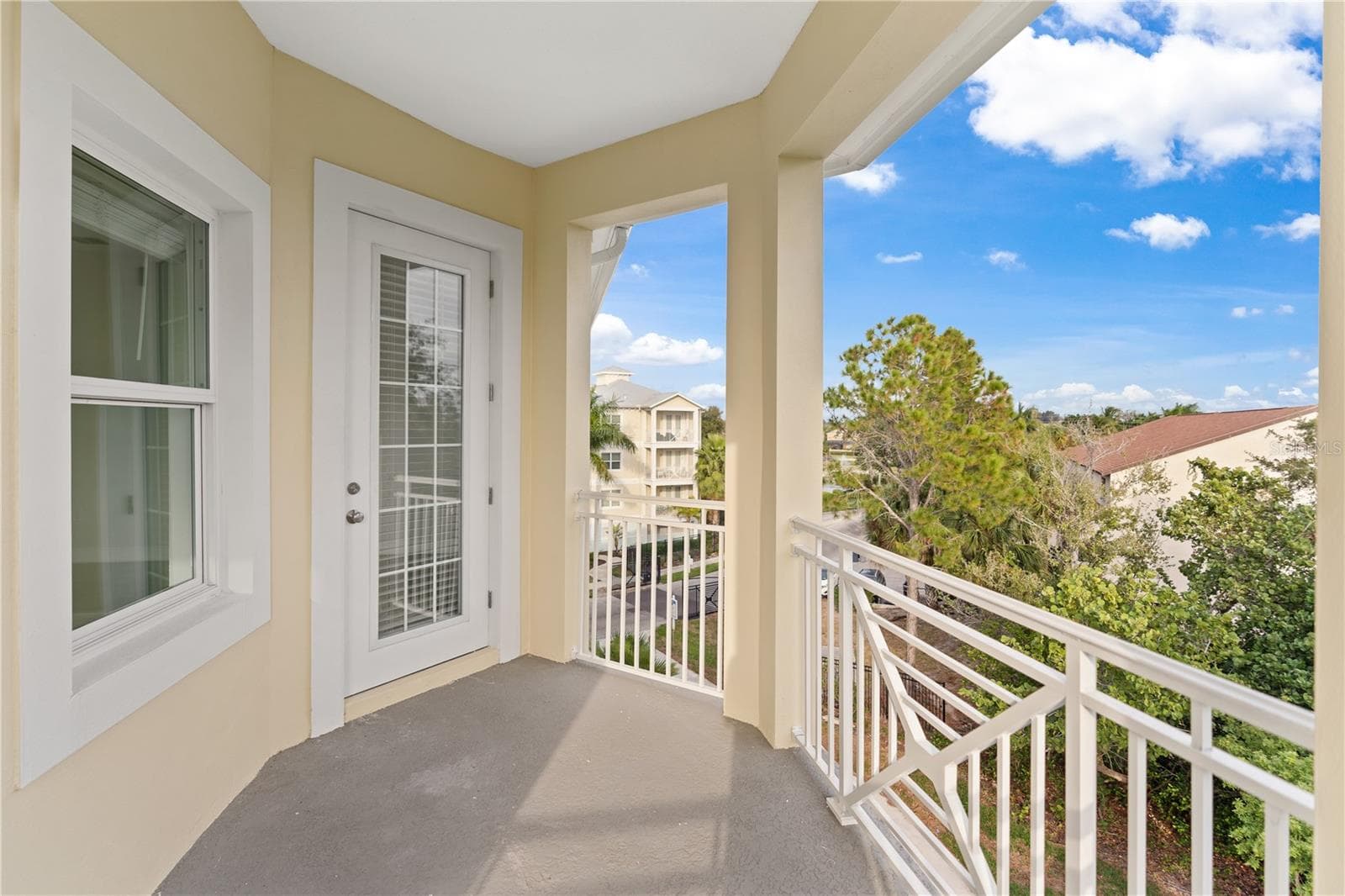 Condominium at 7611 34TH AVE W #301, BRADENTON, photo 15 of 69