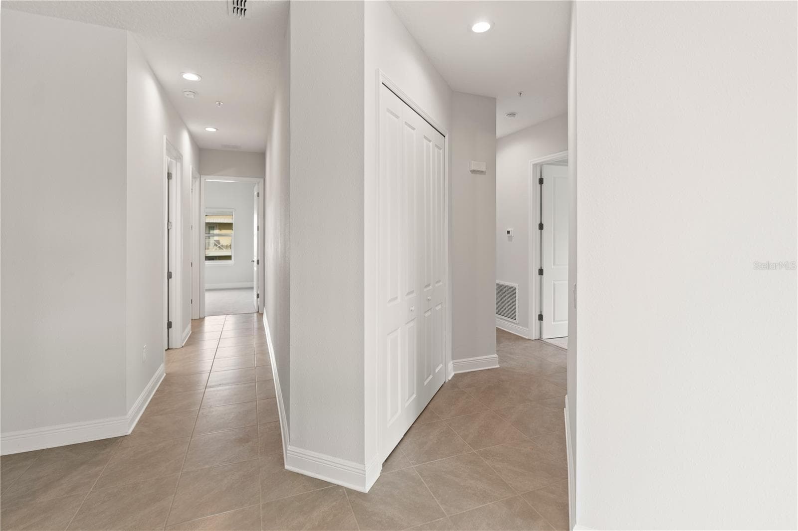 Condominium at 7611 34TH AVE W #301, BRADENTON, photo 24 of 69