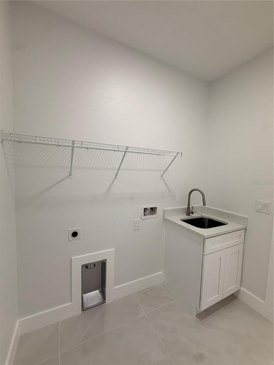 Single Family Residence at 8606 N ALASKA ST, TAMPA, photo 28 of 35