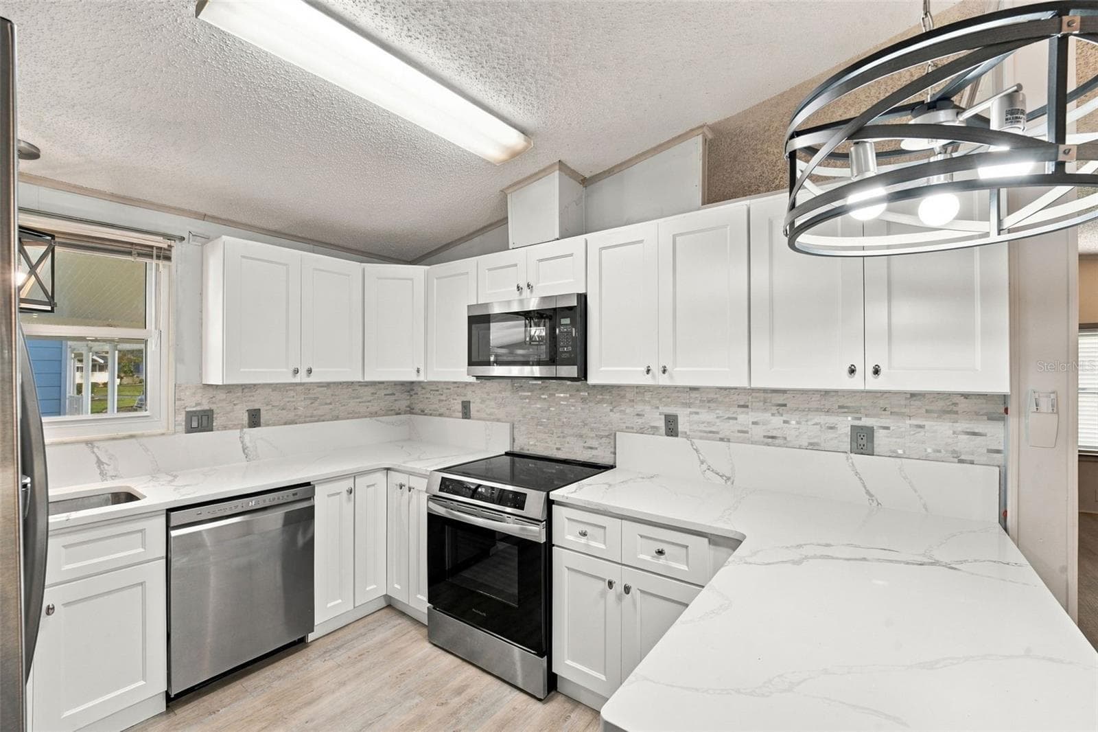 Manufactured Home at 4863 FOXWOOD BLVD, LAKELAND, photo 18 of 42