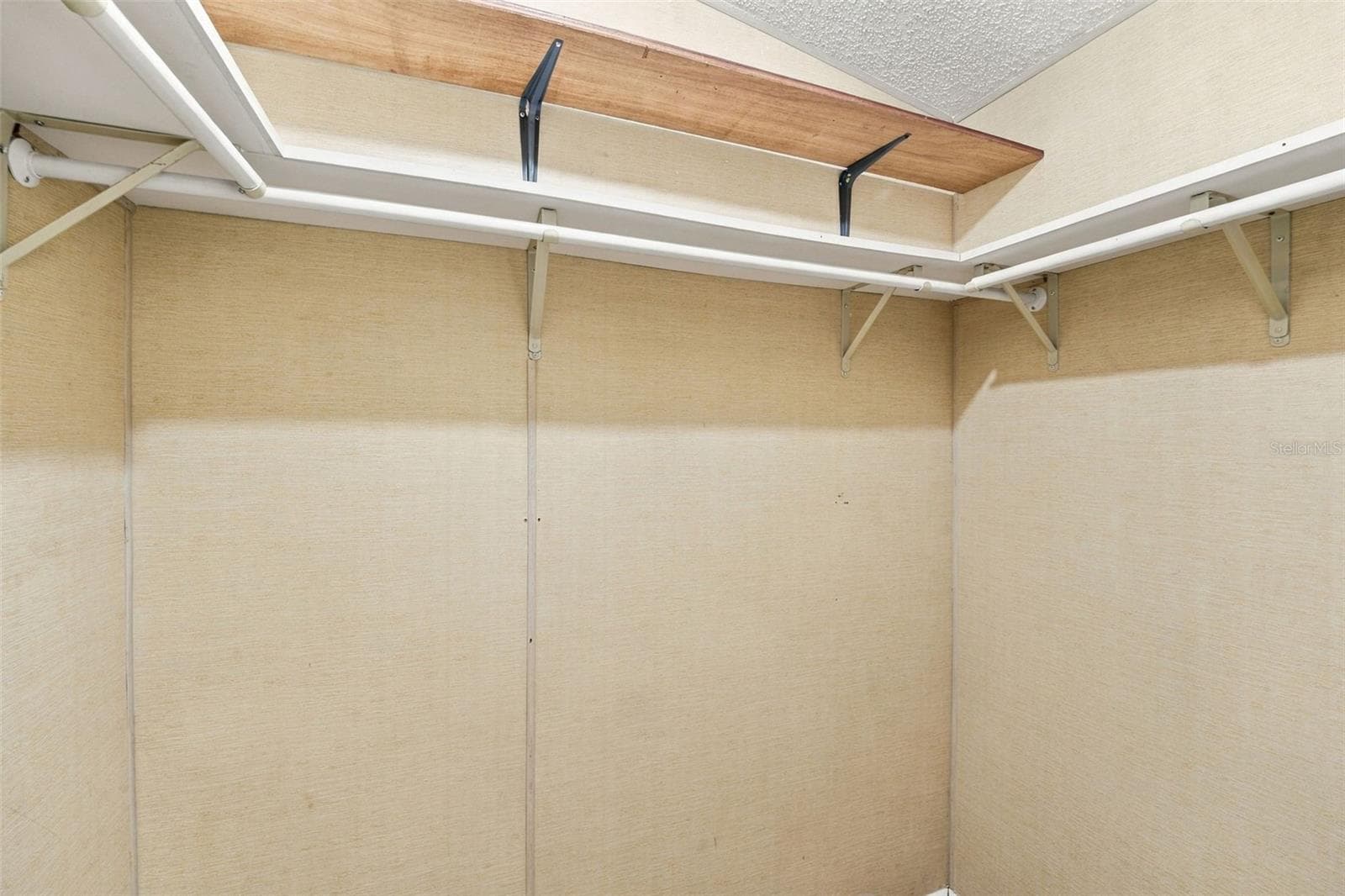 2nd closet in MB - 4863 FOXWOOD BLVD, LAKELAND