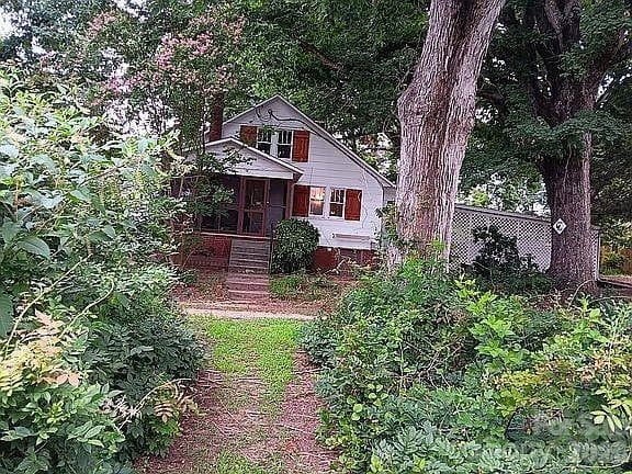 Single Family Residence at 4831 Sulphur Springs Road NE, Hickory, photo 3 of 45
