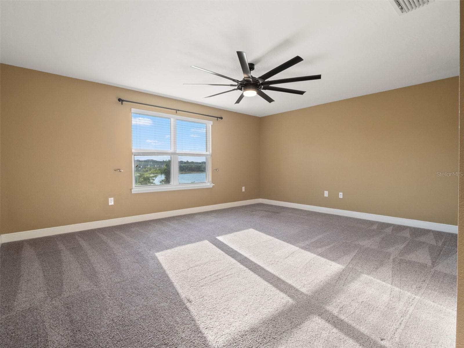 Single Family Residence at 1792 BELLA LAGO DR, CLERMONT, photo 34 of 63