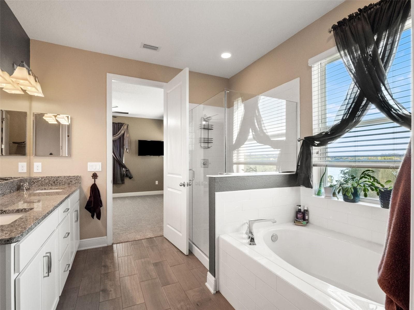 Single Family Residence at 1792 BELLA LAGO DR, CLERMONT, photo 28 of 63