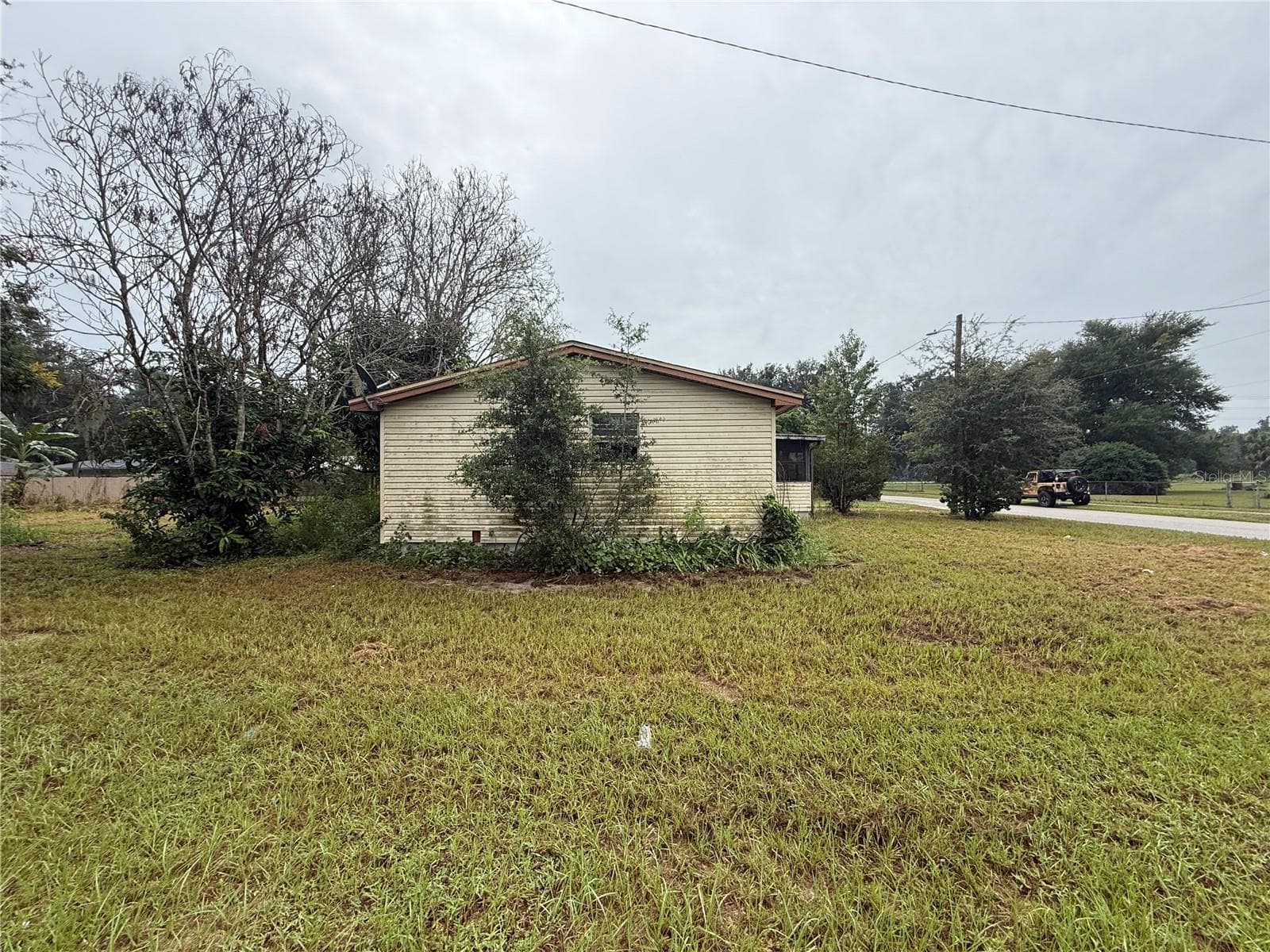 Side - 817 SE PINE AVE, FORT MEADE