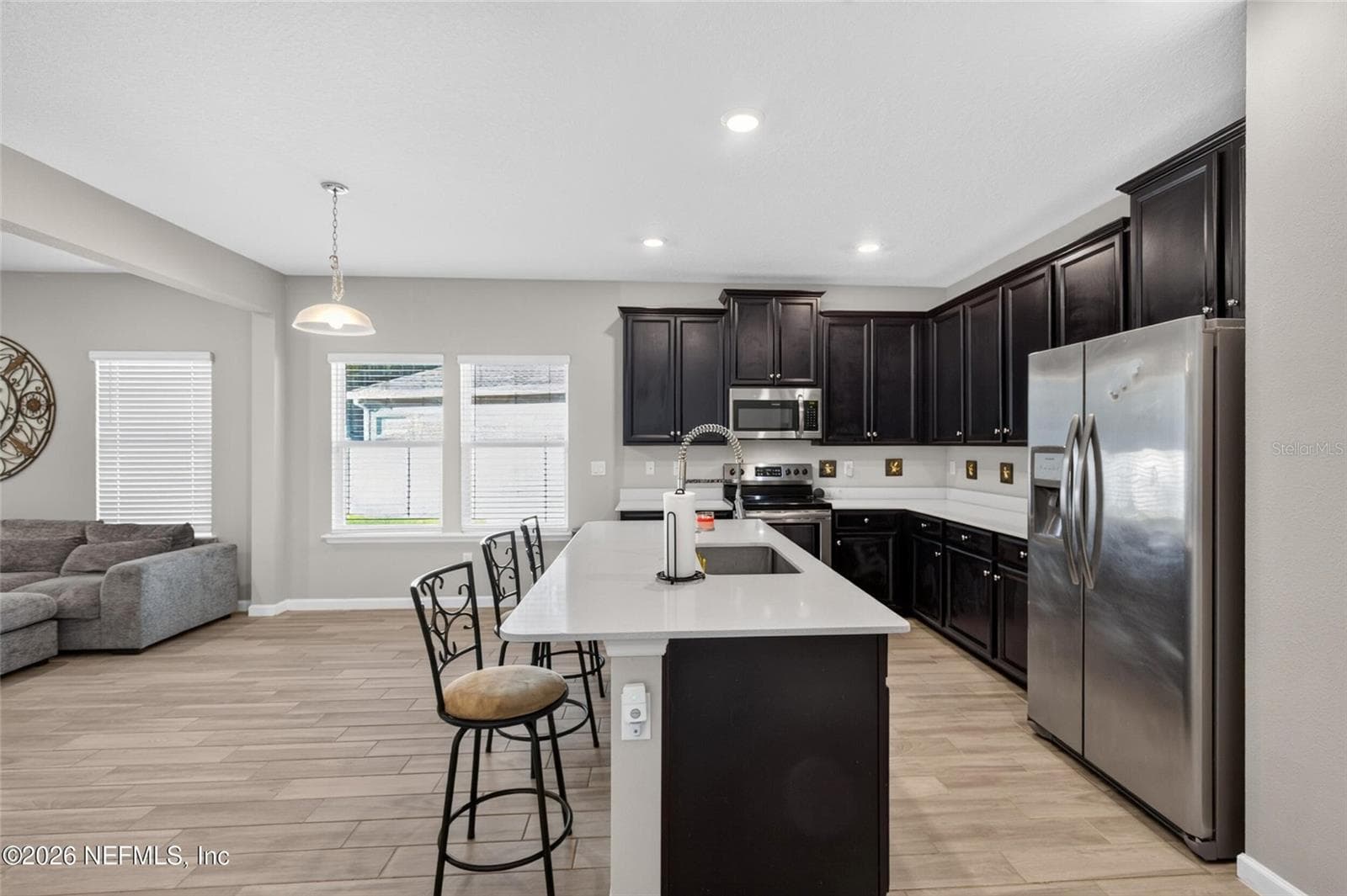 Single Family Residence at 10399 PAVNES CREEK DR, JACKSONVILLE, photo 8 of 53